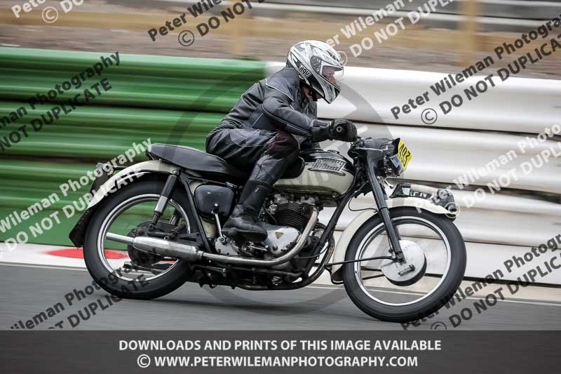 Vintage motorcycle club;eventdigitalimages;mallory park;mallory park trackday photographs;no limits trackdays;peter wileman photography;trackday digital images;trackday photos;vmcc festival 1000 bikes photographs